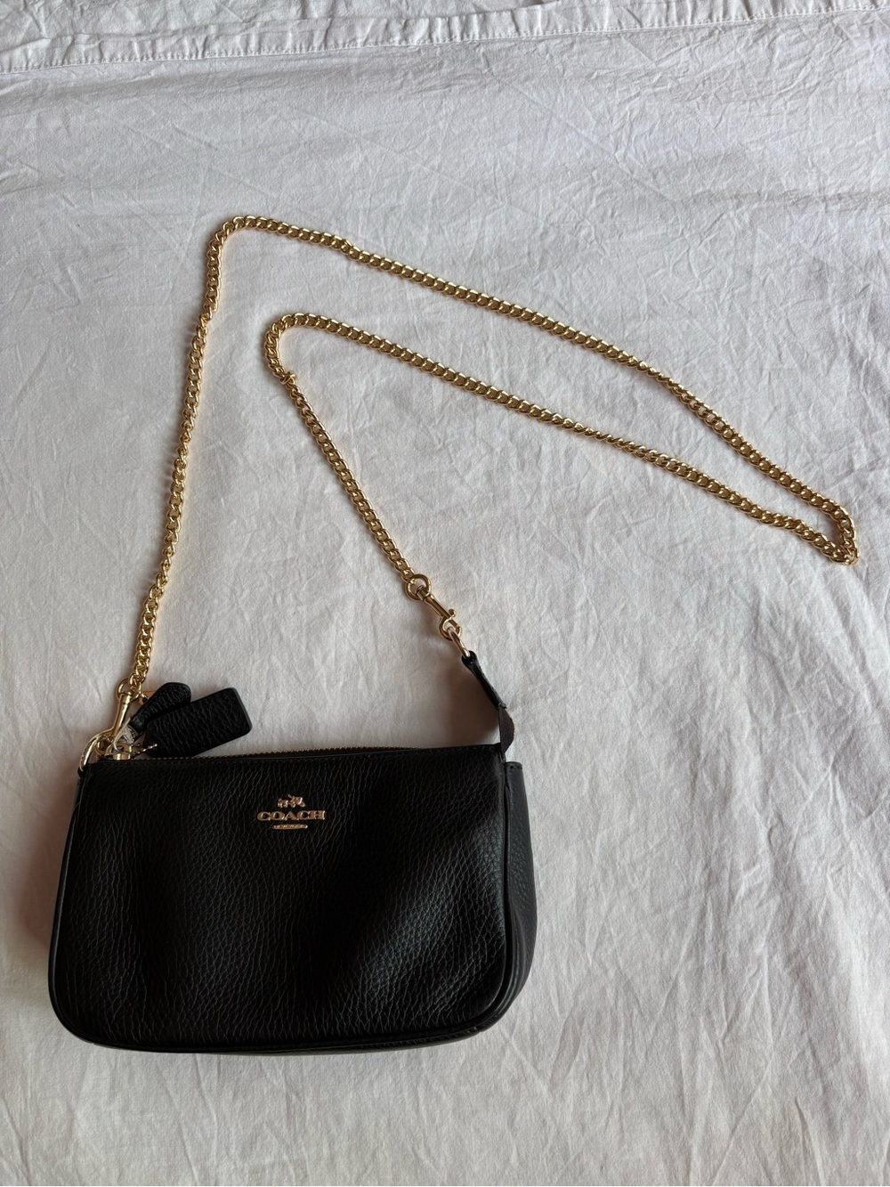 COACH Nikita 19 Black Leather Crossbody with Gold Chain Strap